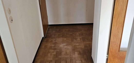 Schöne und gepflegte 2,5-Zimmer-DG-Wohnung in Heilbronn