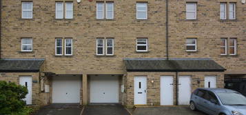 Terraced house to rent in Lower Mill Lane, Holmfirth HD9