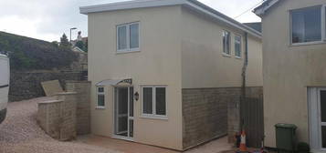 3 bedroom detached house