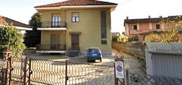 Quadrilocale in vendita in via Maestra, 15