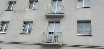 Wohnen in heller 3-Raum Wohnung mit Balkon.