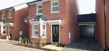 3 bedroom detached house