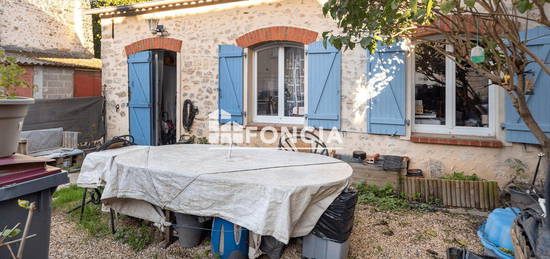 Maison individuelle avec jardin et Parking