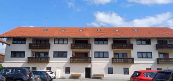 Gemütliche Maisonettewohnung im Dorfkern mit herrlichem Weitblick in die Berge