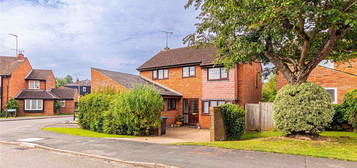 4 bed detached house for sale