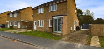 2 bed semi-detached house for sale