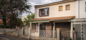 CARCASSONNE - PROCHE CENTRE Maison T5 141m²  (126m² hab.) avec jardin , terrasse, et garage