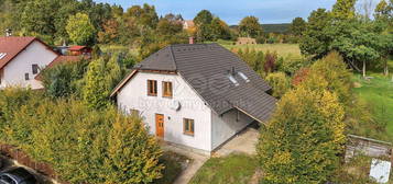 Rodinný dům, 134 m² + 935 m² pozemek, Svídnice