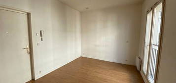 Studio  à louer, 1 pièce, 20 m², Étage 2/–