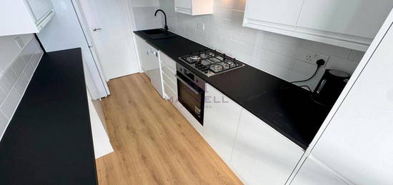 Duplex to rent in Gayton House, Chiltern Road, London E3