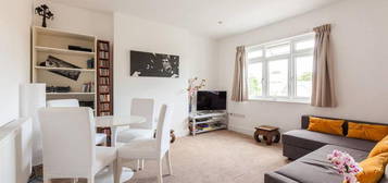 3 bedroom flat to rent