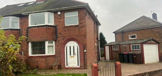 3 bedroom semi-detached house for sale