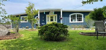 129 Crandall Rd, Chester, NS B0J 2E0