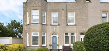 3 bedroom flat for sale