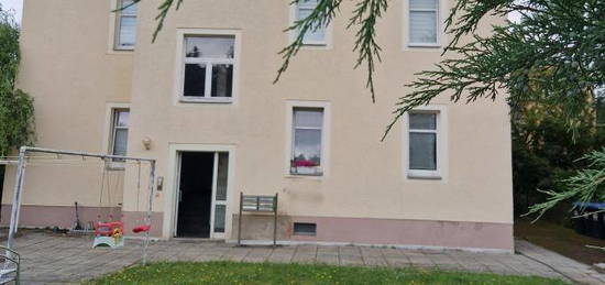 Freital! Gemütliche 3-Zimmerwohnung mit Tageslichtbad und separater Küche!