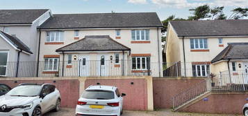 2 bedroom semi-detached house for sale