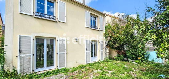 Maison  à vendre, 5 pièces, 4 chambres, 120 m²