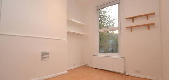 2 bed flat to rent