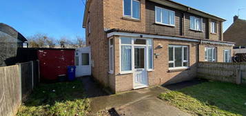 3 bedroom semi-detached house to rent