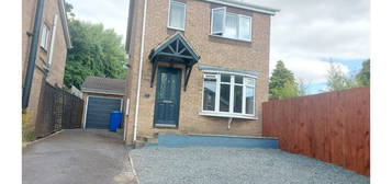 3 bed detached house for sale