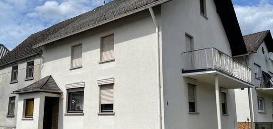 Gepflegtes Einfamilienhaus mit Balkon - Ideal für Familien