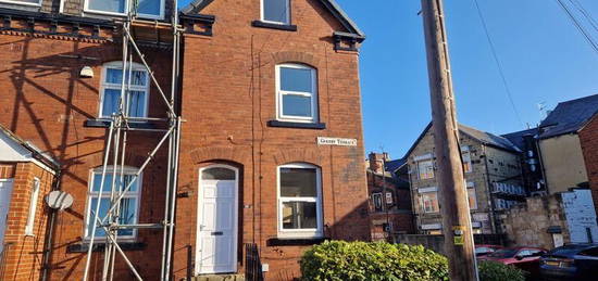 2 bedroom terraced house