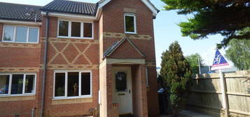 3 bedroom end of terrace house