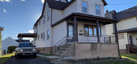 1605 Bulwer St, Scranton, PA 18504