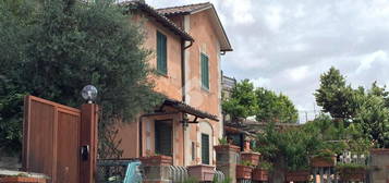 VILLA SINGOLA A OLEVANO ROMANO