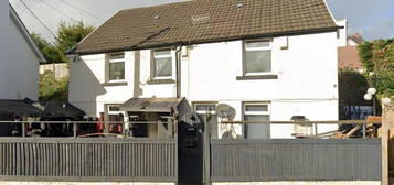 Studio to rent in Swansea Road, Hirwaun, Aberdare CF44