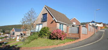 4 bed detached house for sale