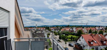 DG-Wohnung mit Panoramablick, offenem Giebel, Balkon, EBK, Aufzug, Tiefgarage