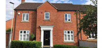 3 bed semi-detached house for sale