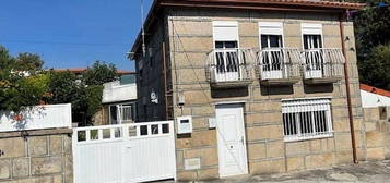 Chalet en calle Lugar Maus en Vilar de Barrio