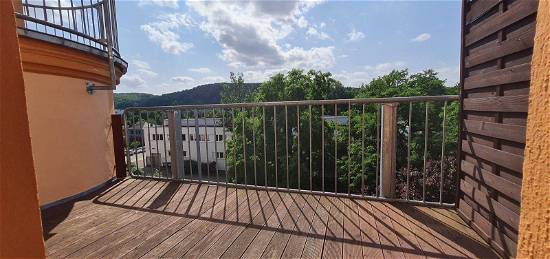 130 m²  4,5 Raum Maisonette auf 2 Etagen mit Balkon u. Kamin