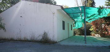 Chalet en calle De Los Almendros en Quéntar