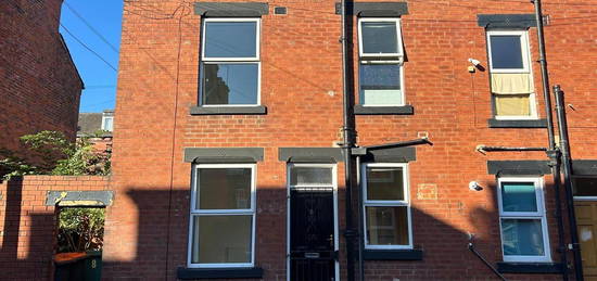 Terraced house to rent in Greenock Street, Armley, Leeds LS12