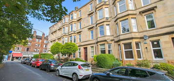 Flat to rent in Holmbank Avenue, Shawlands, Glasgow G41