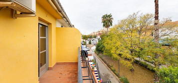 Chalet adosado en venta en calle Srta.Sole