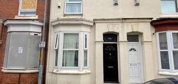 2 bedroom detached house to rent