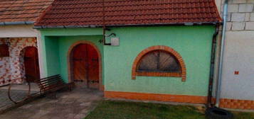 Dům, 126 m², Hrušky, 691 56