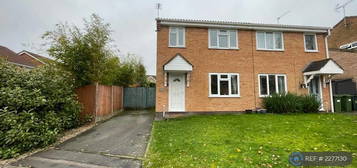 3 bedroom semi-detached house