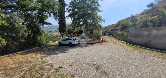 VILLA SINGOLA A REGGIO DI CALABRIA