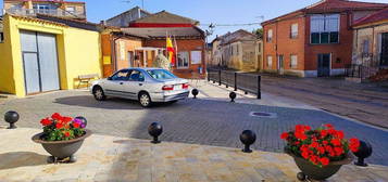 Casa en plaza Ayuntamiento en Santa Cecilia del Alcor