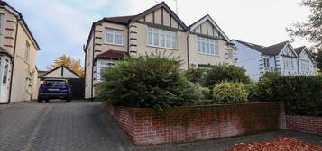 3 bedroom semi-detached house to rent