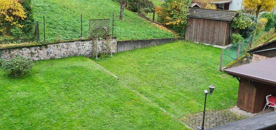 Dreigenerationen Haus mit neue Hezung ca. 12 Fach Rendite!