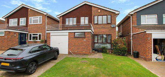 Detached house for sale in Broom Close, Cheshunt, Waltham Cross EN7