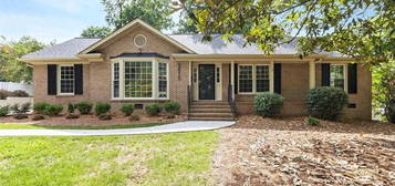 3610 Ashton Dr, Charlotte, NC 28210