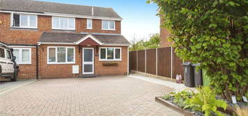 3 bed semi-detached house for sale