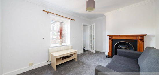 2 bed flat to rent